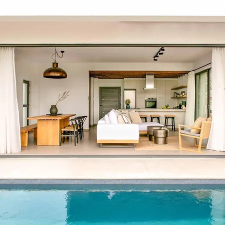 Lora Pearl Luxury וילה