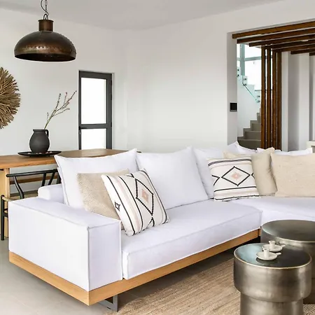 Lora Pearl Luxury *